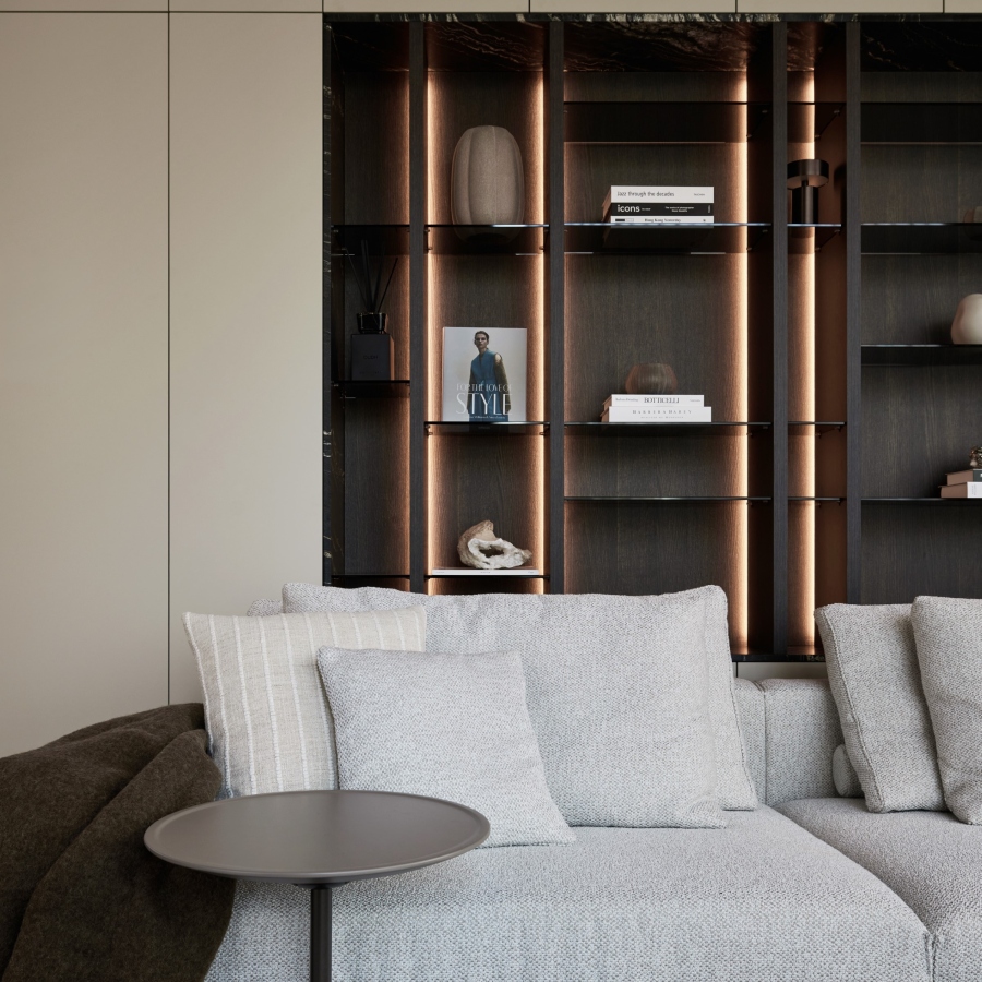 Maatwerk kast, kast op maat, strakk interieurbouw, kast met vakjes, houten kast
