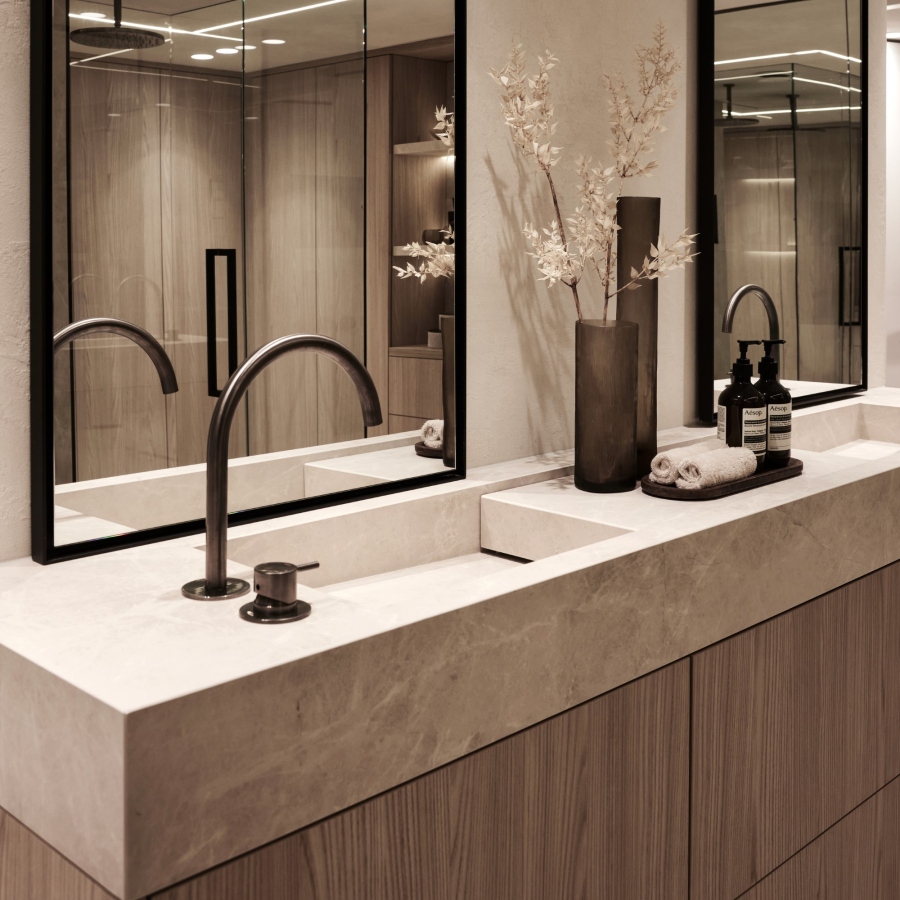 Luxe wastafel, wasmeubel, badkamer, dubbele wastafel, strakk interieurbouw