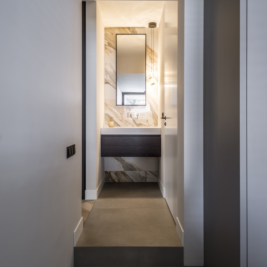 Toiletmeubel, strakk interieurbouw